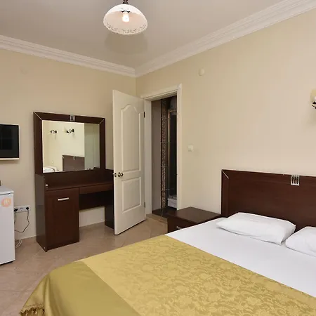 Uzun Hotel Ayvalı