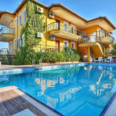 Uzun Hotel 3*